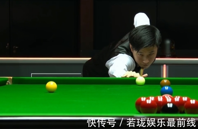 发布会上对 发布会上对