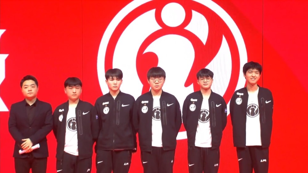 在关键比赛 在关键比赛